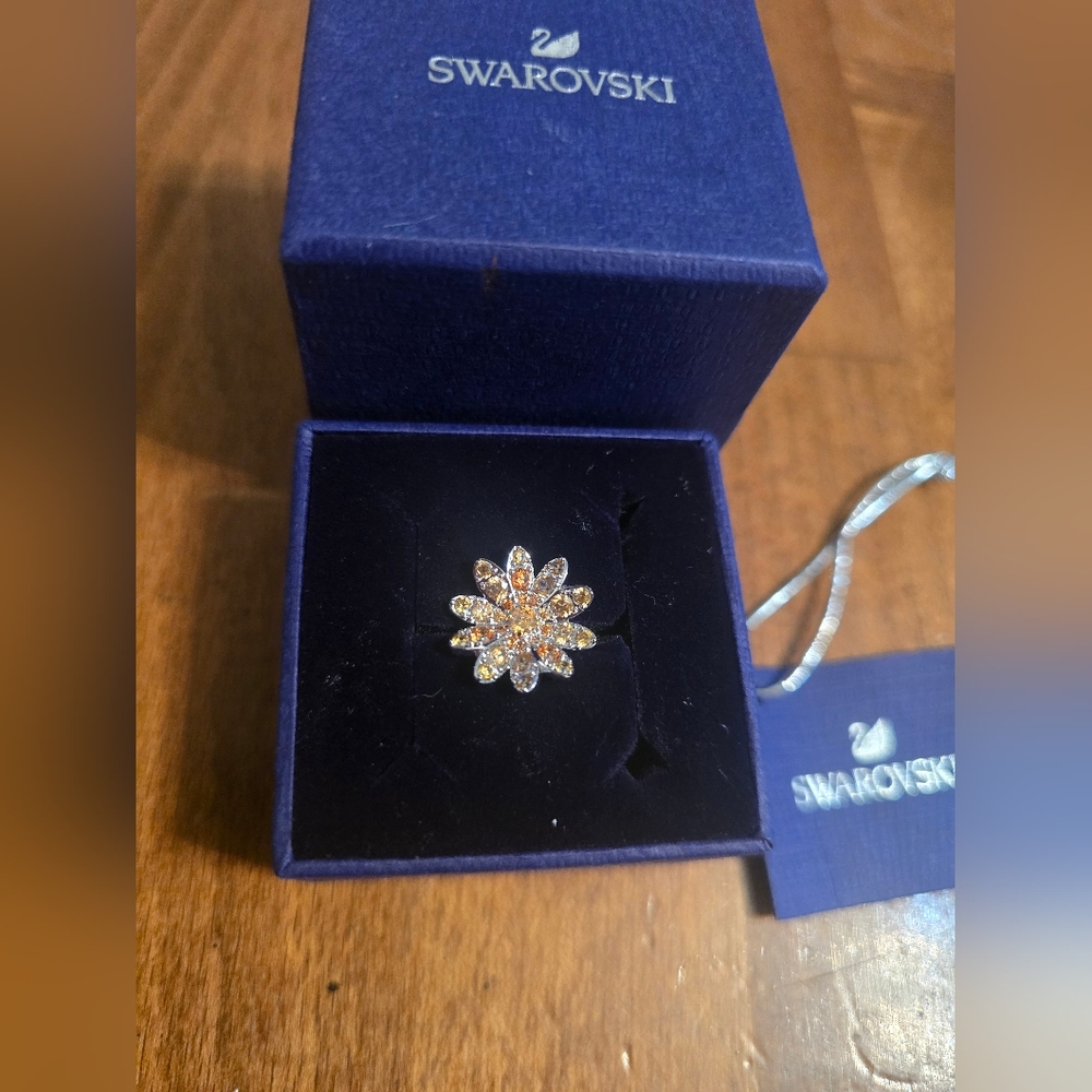 Swarovski Eternal Flower Ring